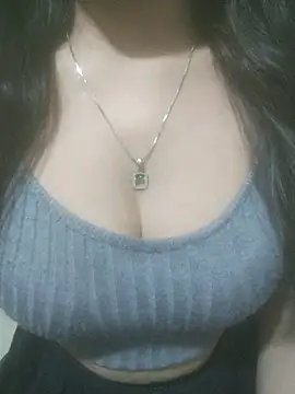 Rosy-Girll online show from June 17, 2026, 6:38 am