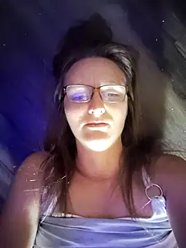 Queenle91 online show from June 14, 2026, 5:59 pm