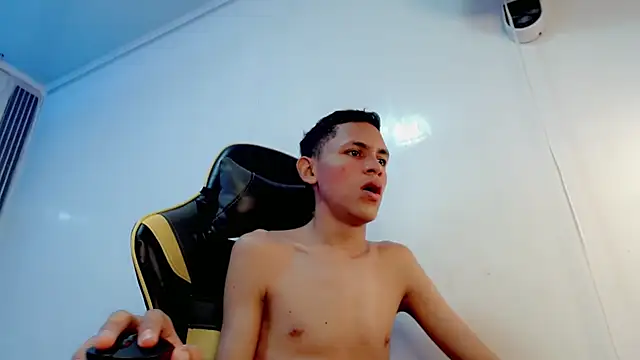 sombra 18 online show from July 14, 2026, 12:46 am