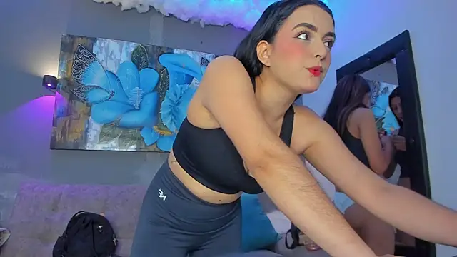 Snapshot of ElizabethAndEliana chatting on May 7, 2026, 12:21 pm ElizabethAndEliana online show from May 7, 2026, 12:21 pm