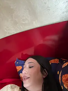 Snapshot of ICEDGLOSS chatting on July 2, 2026, 11:38 am ICEDGLOSS online show from July 2, 2026, 11:38 am