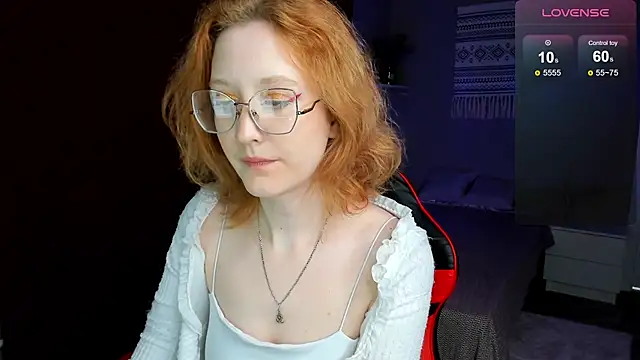 LunaTerry online show from June 1, 2026, 8:27 am