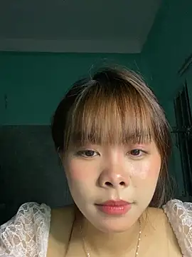 Snapshot of Cry_sexy chatting on May 13, 2026, 2:58 pm Cry sexy online show from May 13, 2026, 2:58 pm