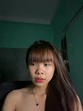 Snapshot of Cry_sexy chatting on June 1, 2026, 5:25 pm Cry sexy online show from June 1, 2026, 5:25 pm