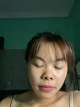Snapshot of Cry_sexy chatting on June 3, 2026, 4:56 pm Cry sexy online show from June 3, 2026, 4:56 pm