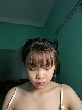 Snapshot of Cry_sexy chatting on June 4, 2026, 9:10 pm Cry sexy online show from June 4, 2026, 9:10 pm