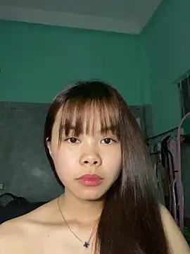 Snapshot of Cry_sexy chatting on June 11, 2026, 10:52 pm Cry sexy online show from June 11, 2026, 10:52 pm