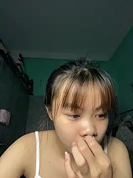 Snapshot of Cry_sexy chatting on July 4, 2026, 4:24 pm Cry sexy online show from July 4, 2026, 4:24 pm