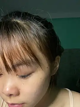 Snapshot of Cry_sexy chatting on July 5, 2026, 5:03 am Cry sexy online show from July 5, 2026, 5:03 am