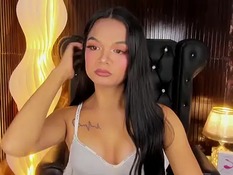 Snapshot of Naya_Hilton chatting on July 9, 2026, 8:57 pm Naya Hilton online show from July 9, 2026, 8:57 pm