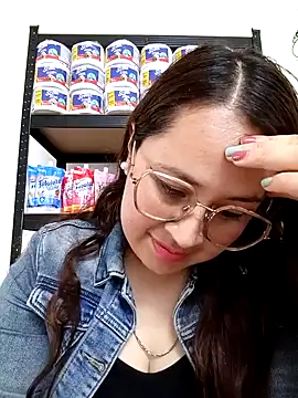Snapshot of VANESSA__28 chatting on May 14, 2026, 12:45 pm VANESSA 28 online show from May 14, 2026, 12:45 pm