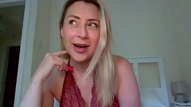 Snapshot of Babe_blond chatting on July 20, 2026, 8:28 am Babe blond online show from July 20, 2026, 8:28 am