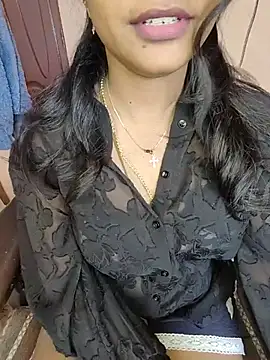 Tamil  Thara003 online show from July 12, 2026, 3:41 am