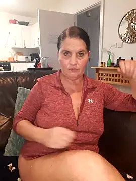 Snapshot of Velvet-Milf chatting on June 19, 2026, 4:00 pm Velvet-Milf online show from June 19, 2026, 4:00 pm