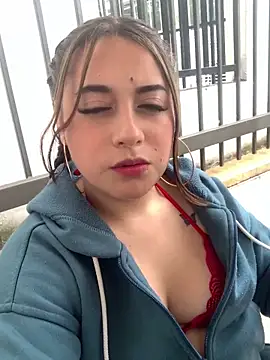 Snapshot of IvySanchez_Pinkk chatting on May 11, 2026, 5:21 pm IvySanchez Pinkk online show from May 11, 2026, 5:21 pm