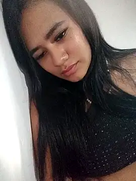 AntonellaMonroew online show from June 16, 2026, 8:44 pm
