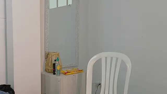 Katia Rose23 online show from July 28, 2026, 6:42 pm
