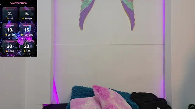 Katia Rose23 online show from August 3, 2026, 7:17 pm