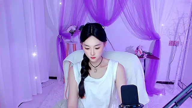 Snapshot of Tili_Lucky chatting on July 22, 2026, 12:52 pm Tili Lucky online show from July 22, 2026, 12:52 pm