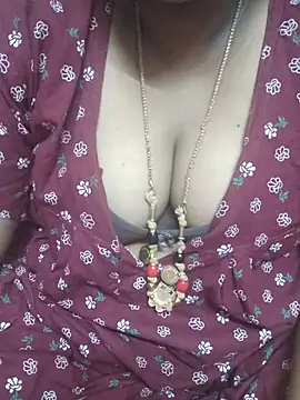 Snapshot of tamilkavitha123 chatting on July 11, 2026, 5:26 pm tamilkavitha123 online show from July 11, 2026, 5:26 pm