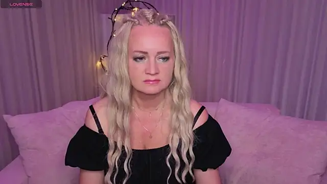 Snapshot of Ingrid_Eriksen chatting on June 1, 2026, 1:29 am Ingrid Eriksen online show from June 1, 2026, 1:29 am
