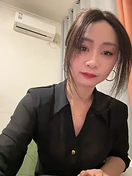 Snapshot of huihui_520 chatting on June 18, 2026, 6:35 am huihui 520 online show from June 18, 2026, 6:35 am