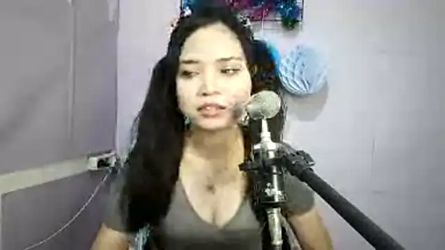 Snapshot of FerminaBoutwell chatting on May 25, 2026, 11:16 am FerminaBoutwell online show from May 25, 2026, 11:16 am