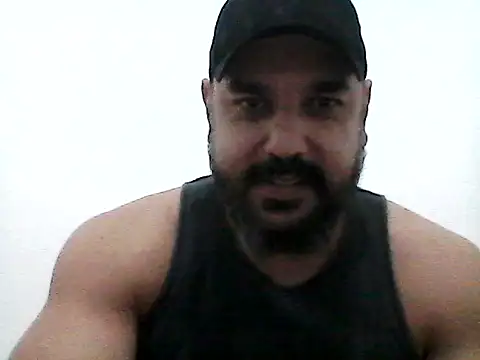Snapshot of stallony chatting on July 8, 2026, 6:01 pm stallony online show from July 8, 2026, 6:01 pm