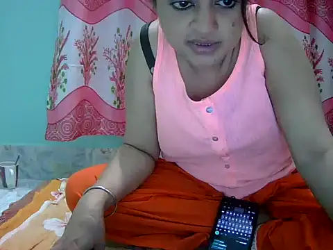 Snapshot of angelqueen19 chatting on May 11, 2026, 7:55 pm angelqueen19 online show from May 11, 2026, 7:55 pm
