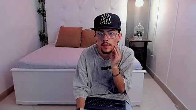 Snapshot of jake_miller__ chatting on June 10, 2026, 7:24 pm jake miller online show from June 10, 2026, 7:24 pm