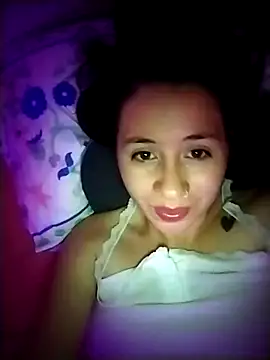 Annie loveer online show from June 25, 2026, 4:45 am
