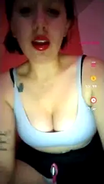 Annie loveer online show from July 6, 2026, 3:58 am