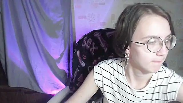 Alessa Kiss online show from June 4, 2026, 6:25 pm