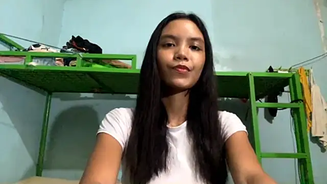 Snapshot of ValeryCatledge chatting on May 10, 2026, 2:22 pm ValeryCatledge online show from May 10, 2026, 2:22 pm