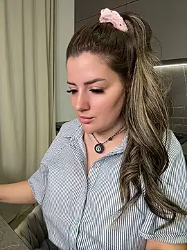 SophiePale online show from April 25, 2026, 5:21 pm