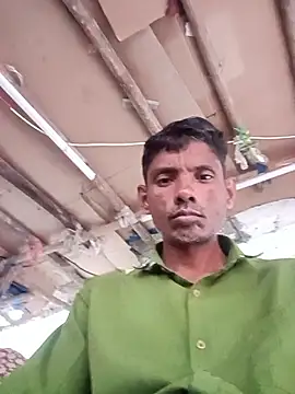 Snapshot of Hot-Parinda200 chatting on June 17, 2026, 10:39 am Hot-Parinda200 online show from June 17, 2026, 10:39 am
