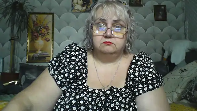 MarinaFarina53 online show from July 9, 2026, 12:53 pm