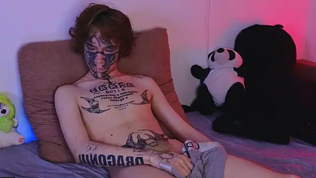 Snapshot of Emo___boy chatting on June 17, 2026, 11:27 pm Emo boy online show from June 17, 2026, 11:27 pm