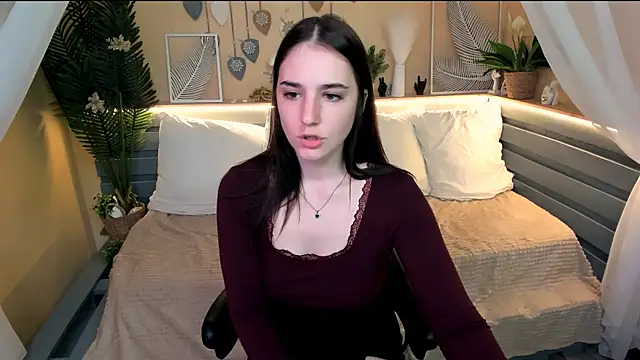 Maya Winters online show from June 28, 2026, 2:23 pm