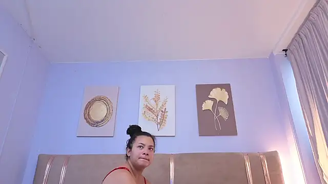 Snapshot of SofiaMartiinez chatting on May 30, 2026, 1:41 pm SofiaMartiinez online show from May 30, 2026, 1:41 pm