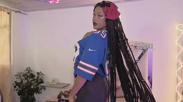 CRISTALBROKE TAY online show from July 3, 2026, 9:21 pm