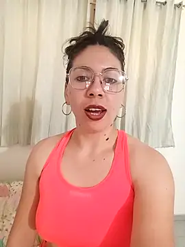 Mia essence online show from May 11, 2026, 2:12 pm