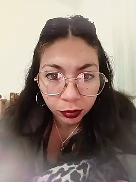 Mia essence online show from July 28, 2026, 11:05 am