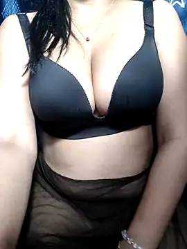 Snapshot of zarajaneman chatting on May 11, 2026, 5:21 pm zarajaneman online show from May 11, 2026, 5:21 pm