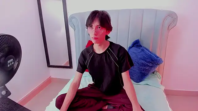 Snapshot of LittlePrince_ chatting on June 22, 2026, 9:45 pm LittlePrince online show from June 22, 2026, 9:45 pm