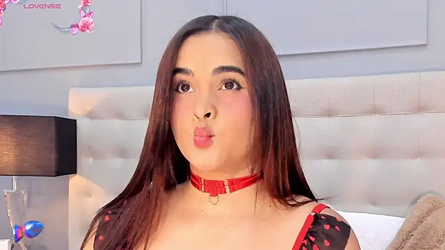 Snapshot of DulceeGarcia chatting on May 9, 2026, 3:56 am DulceeGarcia online show from May 9, 2026, 3:56 am