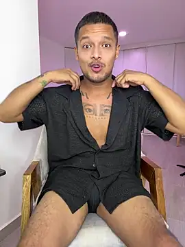ElianVega online show from May 15, 2026, 4:19 am