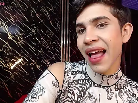 Snapshot of joshua_saenz_ chatting on June 3, 2026, 8:14 pm joshua saenz online show from June 3, 2026, 8:14 pm