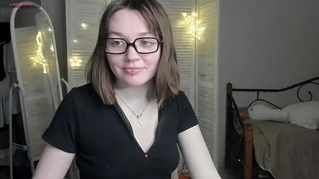 Snapshot of RinaSXY chatting on June 16, 2026, 8:00 pm RinaSXY online show from June 16, 2026, 8:00 pm