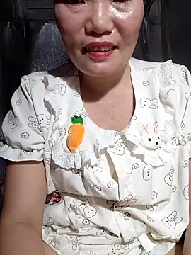 Snapshot of -Trici- chatting on June 14, 2026, 3:03 pm -Trici- online show from June 14, 2026, 3:03 pm